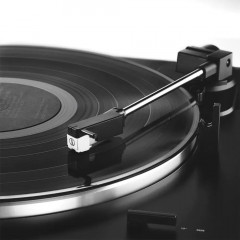 Проигрыватель винила Audio-Technica AT-LP60XBT White