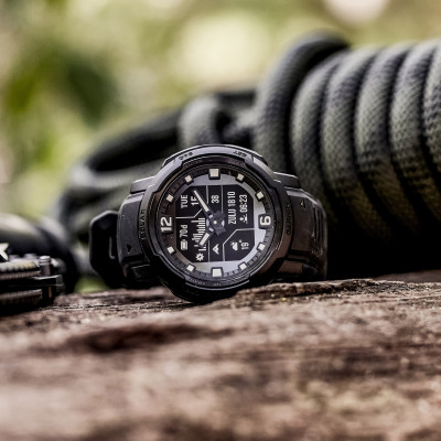 Умные часы Garmin Instinct Crossover Solar Tactical Edition Black